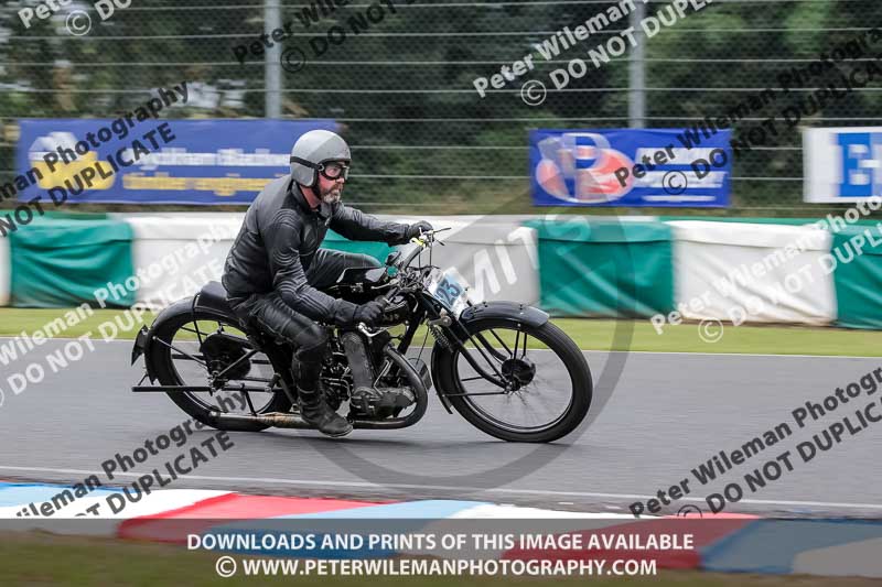 Vintage motorcycle club;eventdigitalimages;mallory park;mallory park trackday photographs;no limits trackdays;peter wileman photography;trackday digital images;trackday photos;vmcc festival 1000 bikes photographs